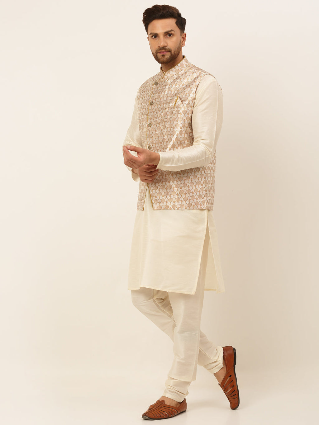 Jompers Men's Solid Kurta Pyjama With Nehru Jacket - Silver
