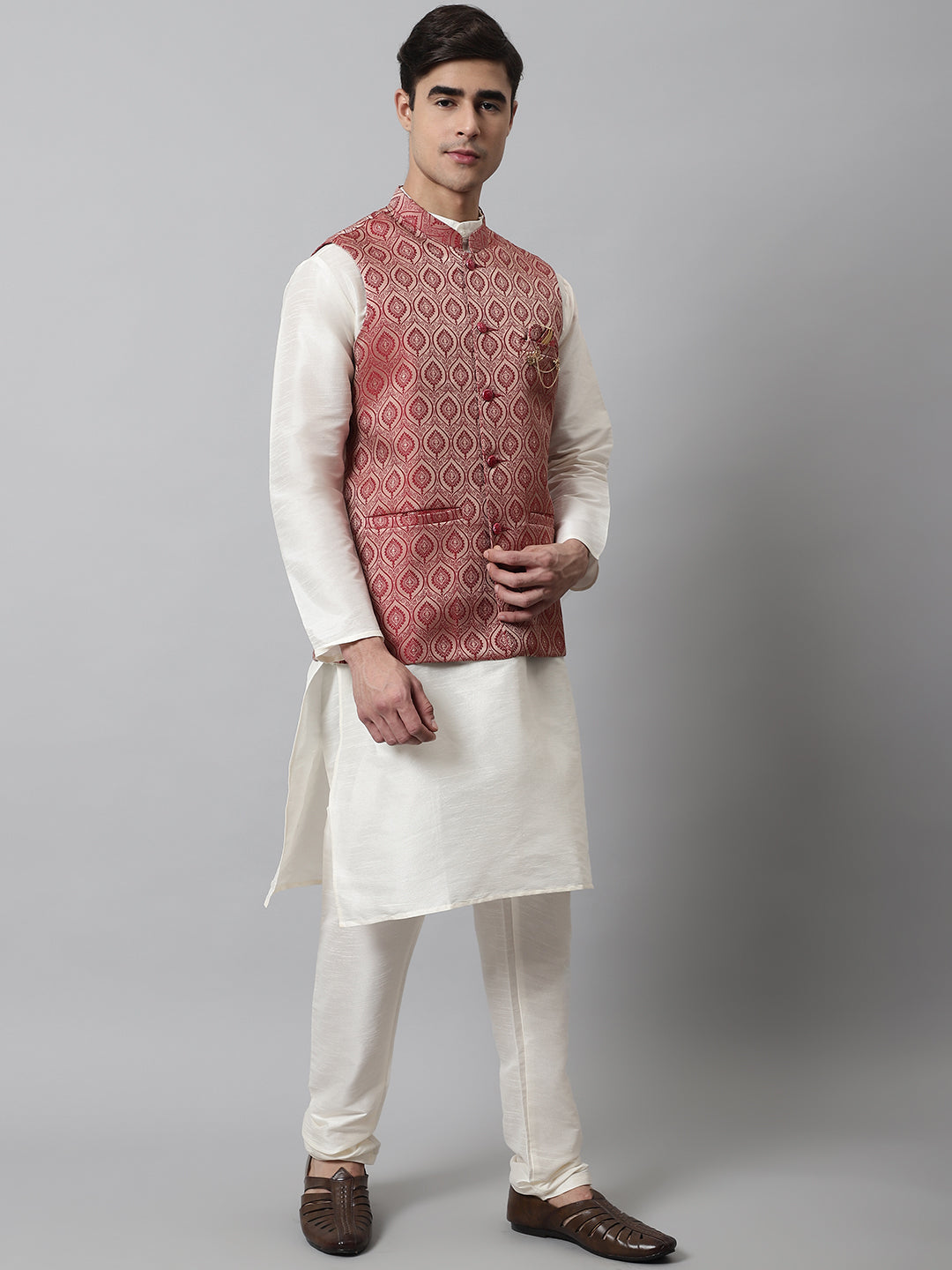 Jompers Men's Off White Solid Kurta Pyjama with Maroon Woven Design Nehru Jacket