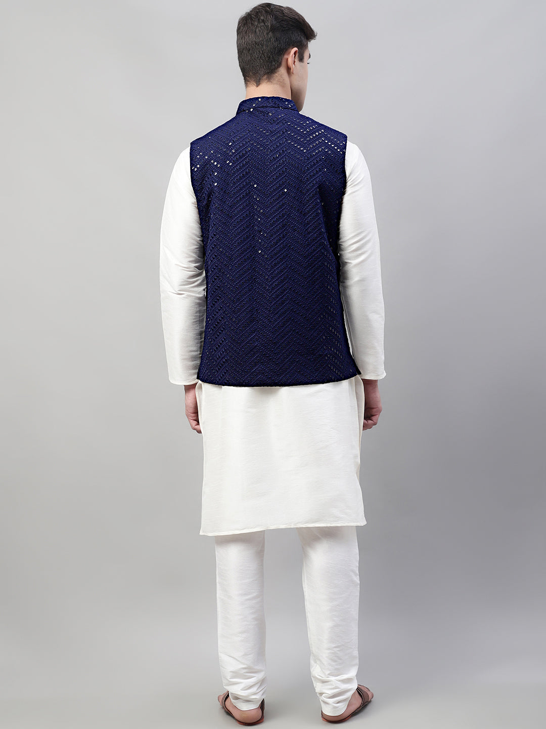 Jompers Men's White Solid Kurta Pyjama with Navy Blue Embroidered Nehru Jacket