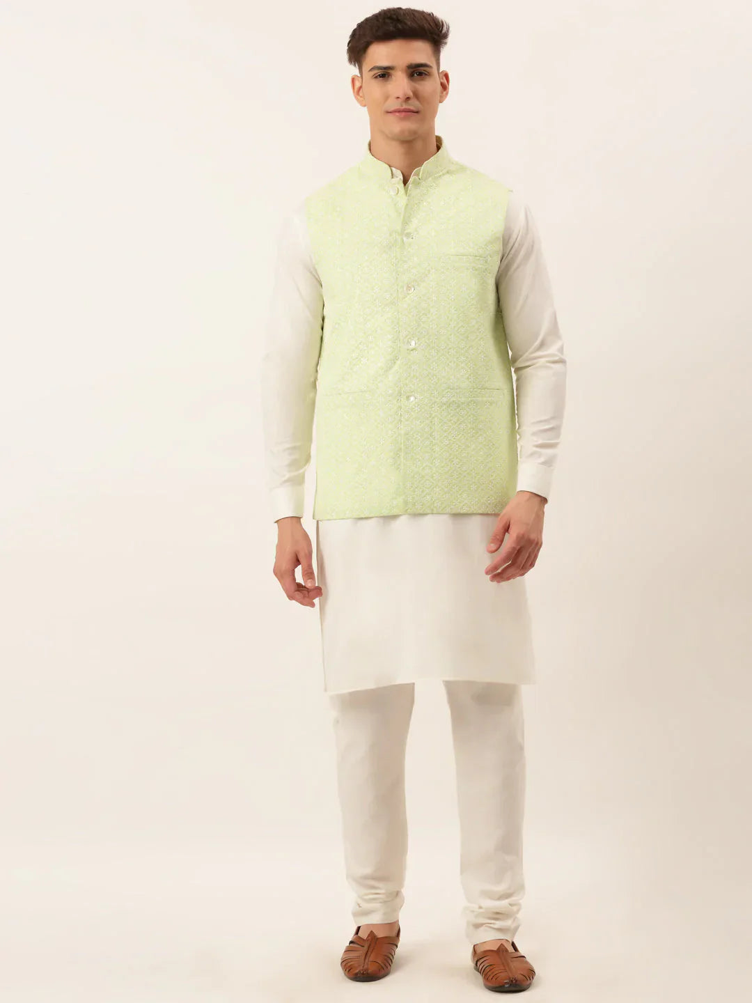 Jompers Men's White Cotton Blend Kurta with Pyjamas & Green Embroidered Nehru Jacket