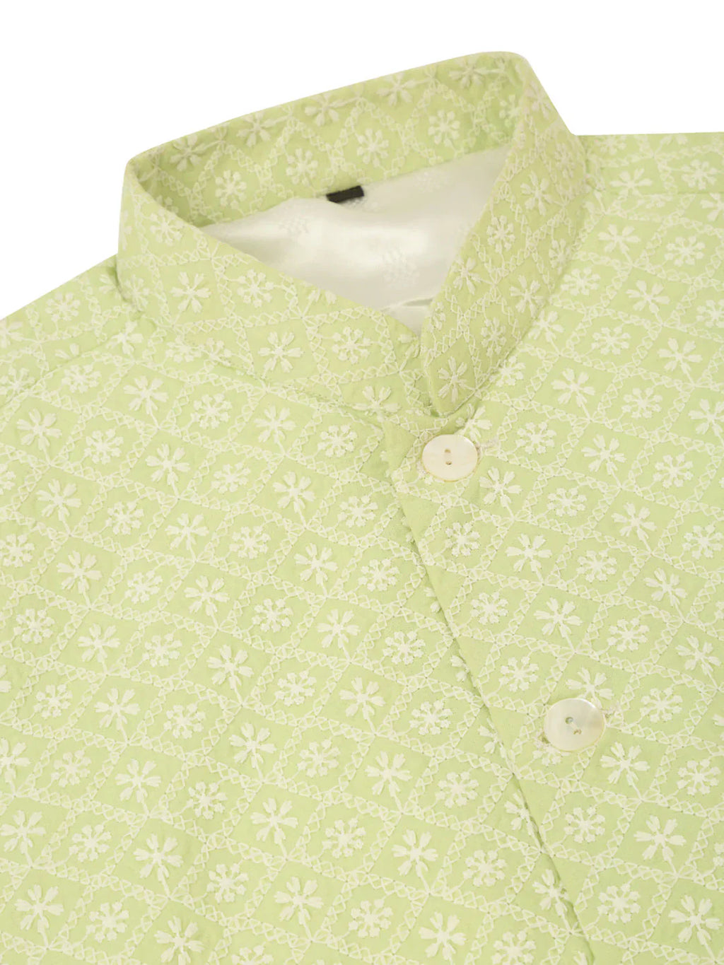 Jompers Men's White Cotton Blend Kurta with Pyjamas & Green Embroidered Nehru Jacket