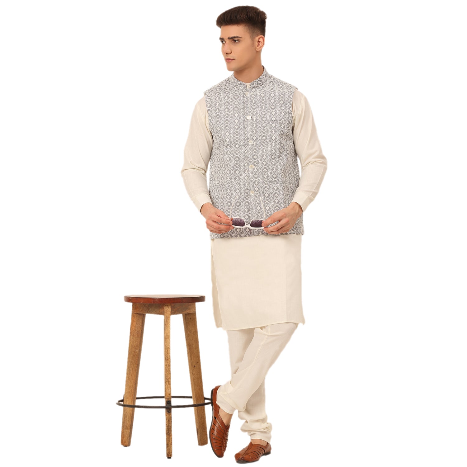 Jompers Men's White Cotton Blend Kurta with Pyjamas & Embroidered Nehru Jacket