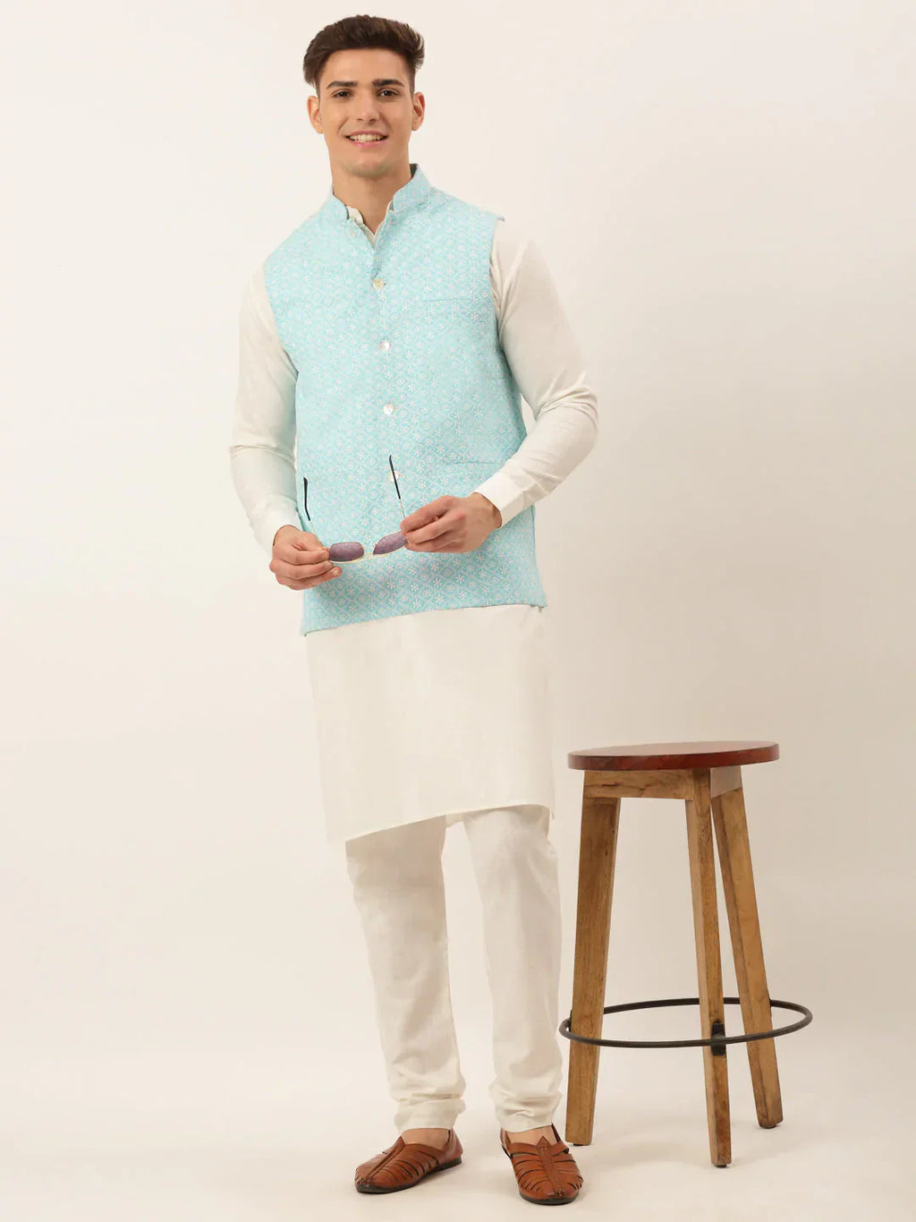 Jompers Men's White Cotton Blend Kurta with Pyjamas & Sky Blue Embroidered Nehru Jacket