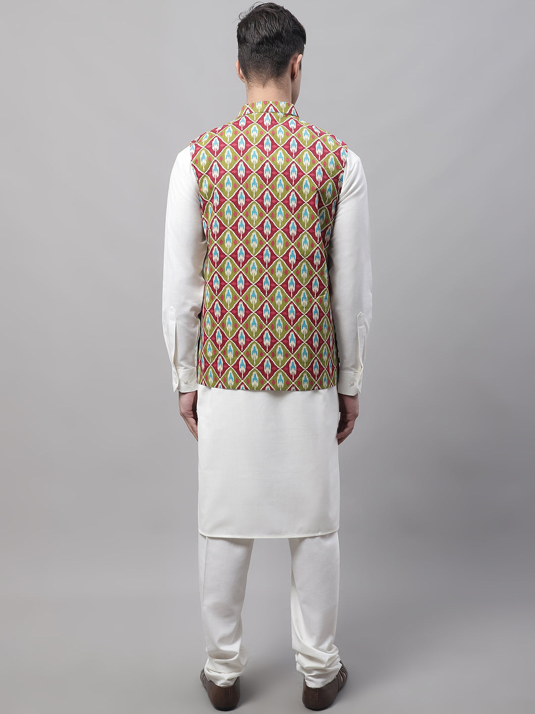 Jompers Men's off-White Solid Kurta Pyjama with Olive Printed Nehru Jacket