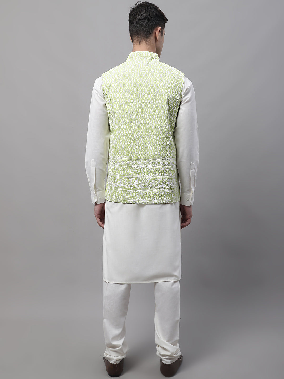 Jompers Men's off-White Solid Kurta Pyjama with Green Embroidered Nehru Jacket
