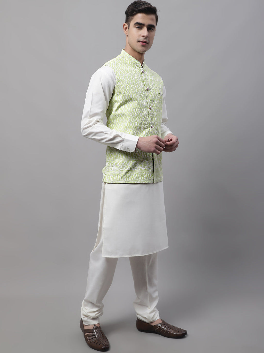 Jompers Men's off-White Solid Kurta Pyjama with Green Embroidered Nehru Jacket