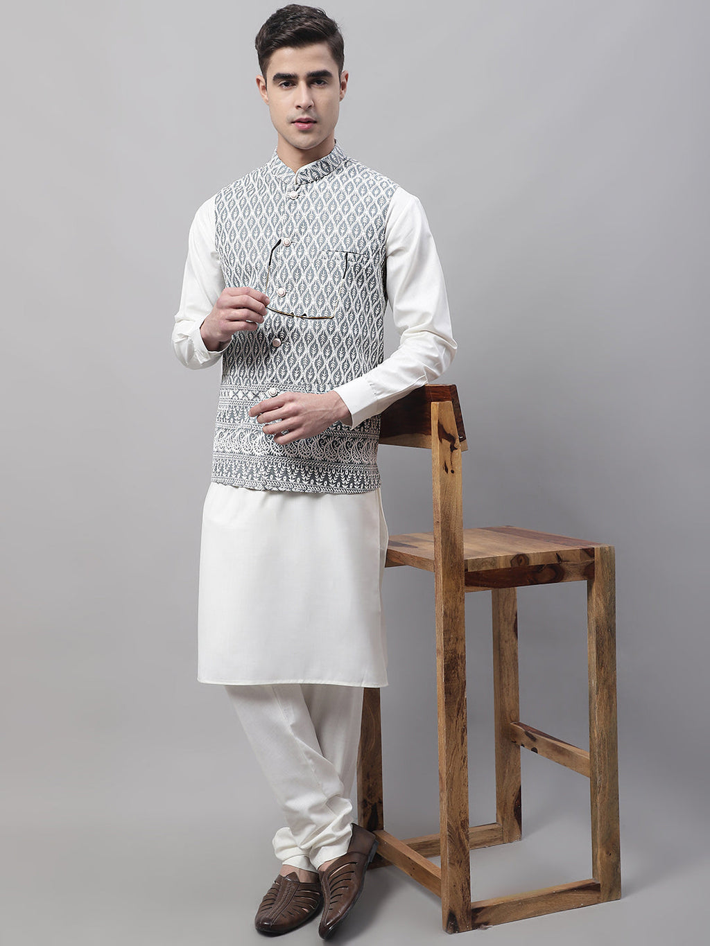 Jompers Men's off-White Solid Kurta Pyjama with Grey Embroidered Nehru Jacket