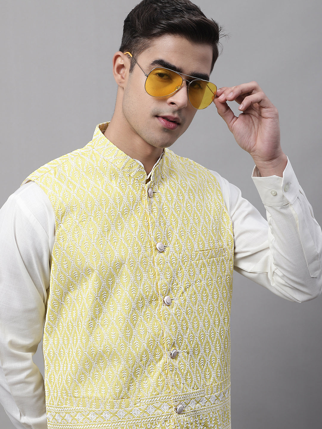 Jompers Men's off-White Solid Kurta Pyjama with Yellow Embroidered Nehru Jacket