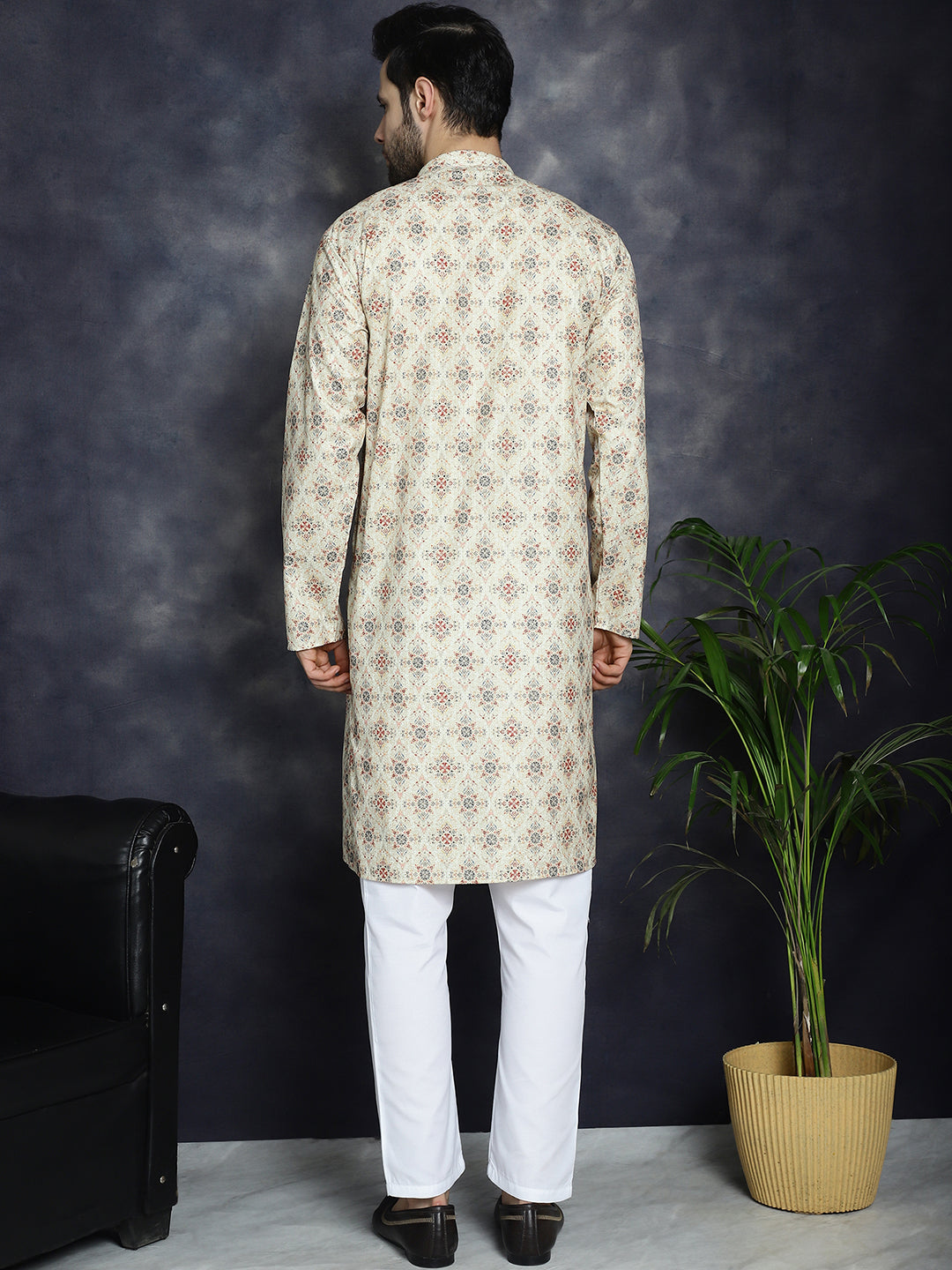 Jompers Men's Golden Foil Printed Kurta with Pyjama - Golden
