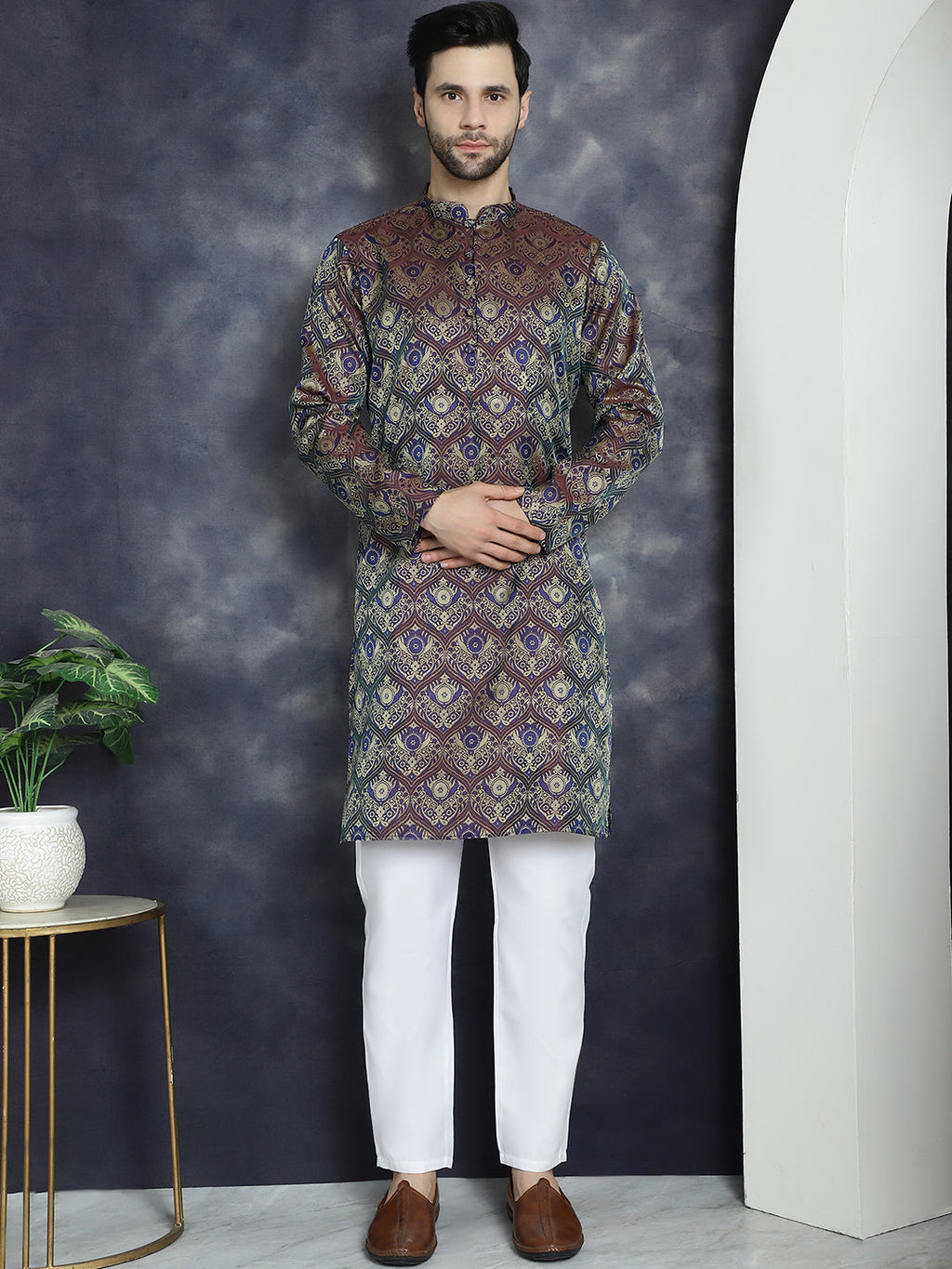 Jompers Men's Purple Silk Blend Straight Kurta Pyjama Set