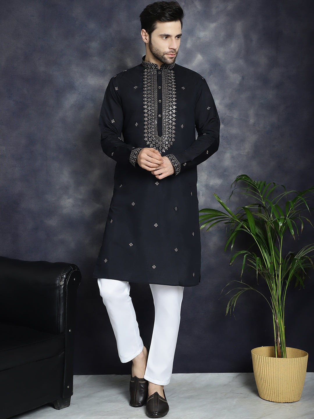 Jompers Men's Sequins Embroidered Kurta With Pyjama - Black