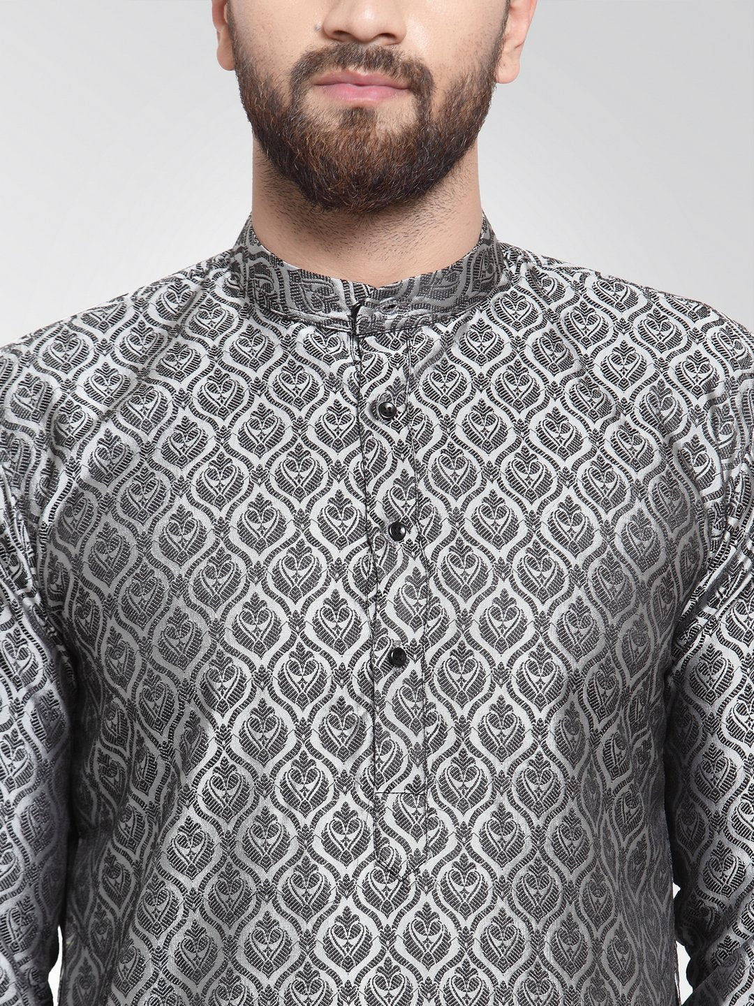 Jompers Men's Silver-Colored & Black Self Design Kurta with Churidar