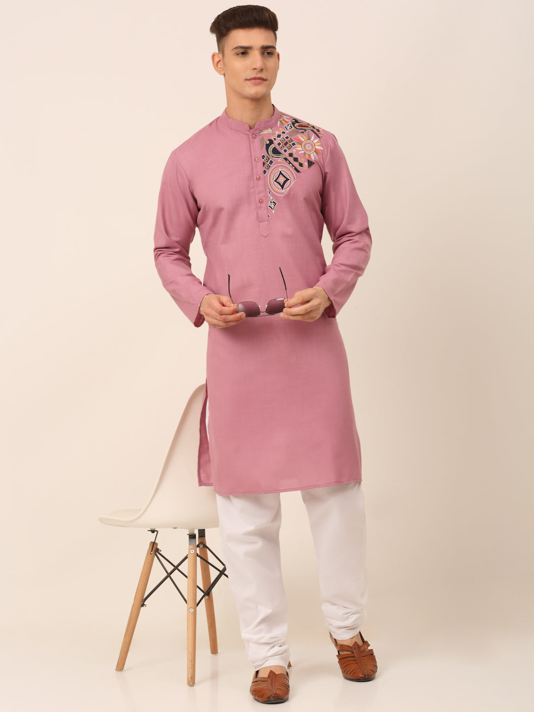 Jompers Men's Cotton Embroidered Kurta Pajama Sets - Magenta