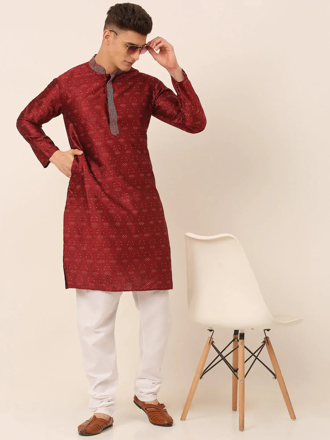 Jompers Men's Silk Blend Collar Embroidered Kurta Pyjama Set - Maroon