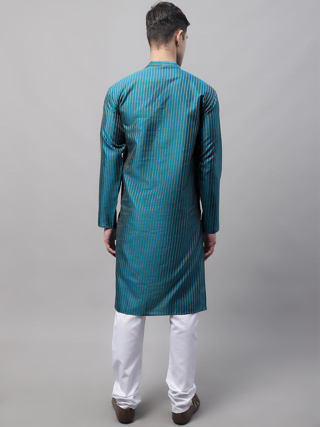Jompers Men's Peacock Blue Embroidered Design Kurta with Pyjamas