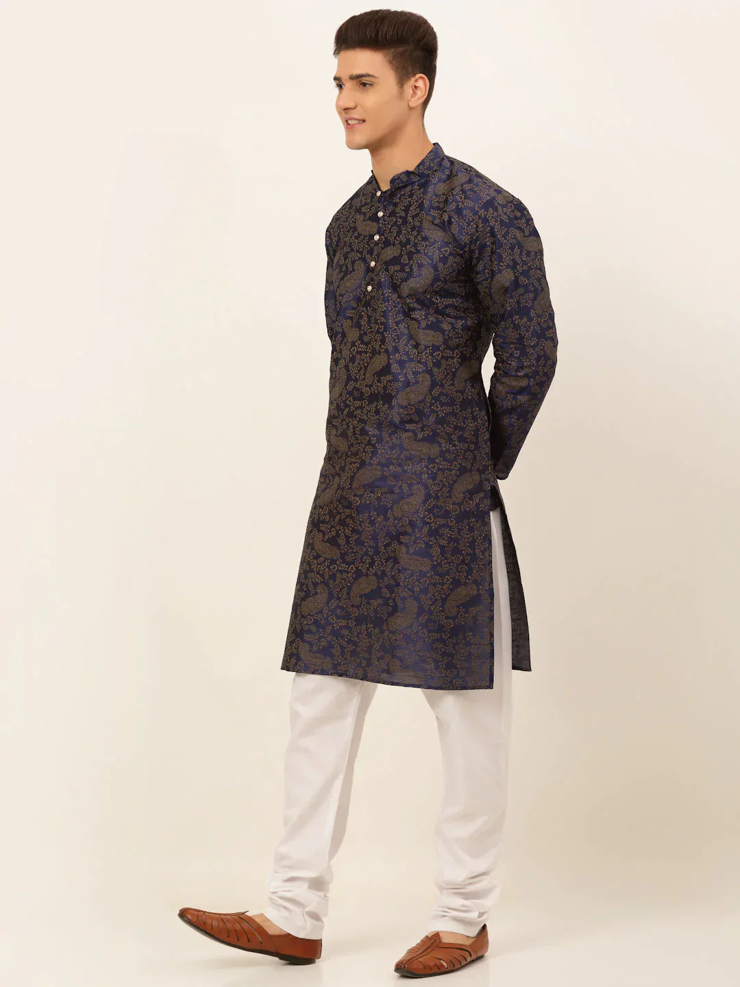 Jompers Men's Navy Blue Paisley Printed Kurta with Pyjama