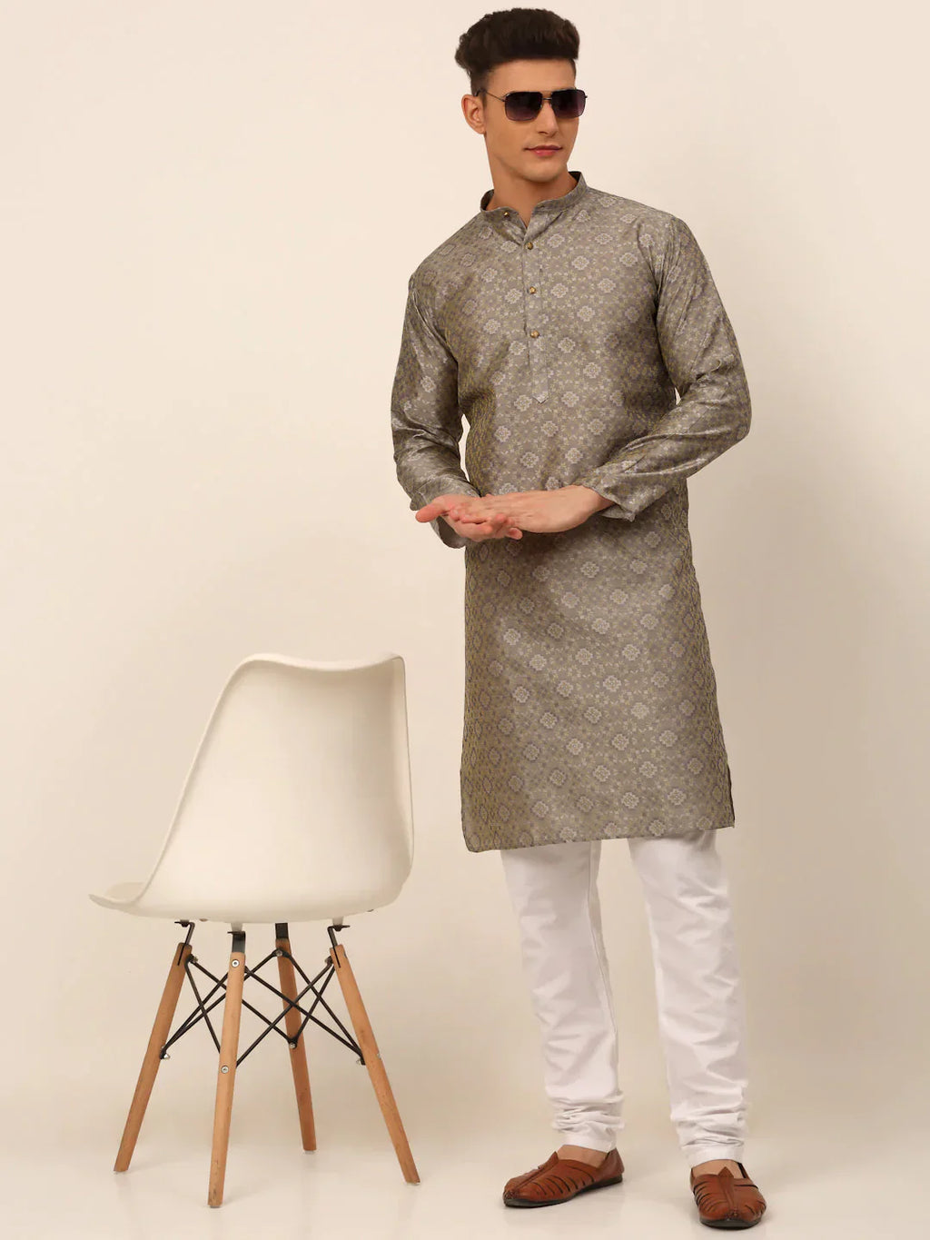 Jompers Men's Grey Floral Printed Kurta with Churidar