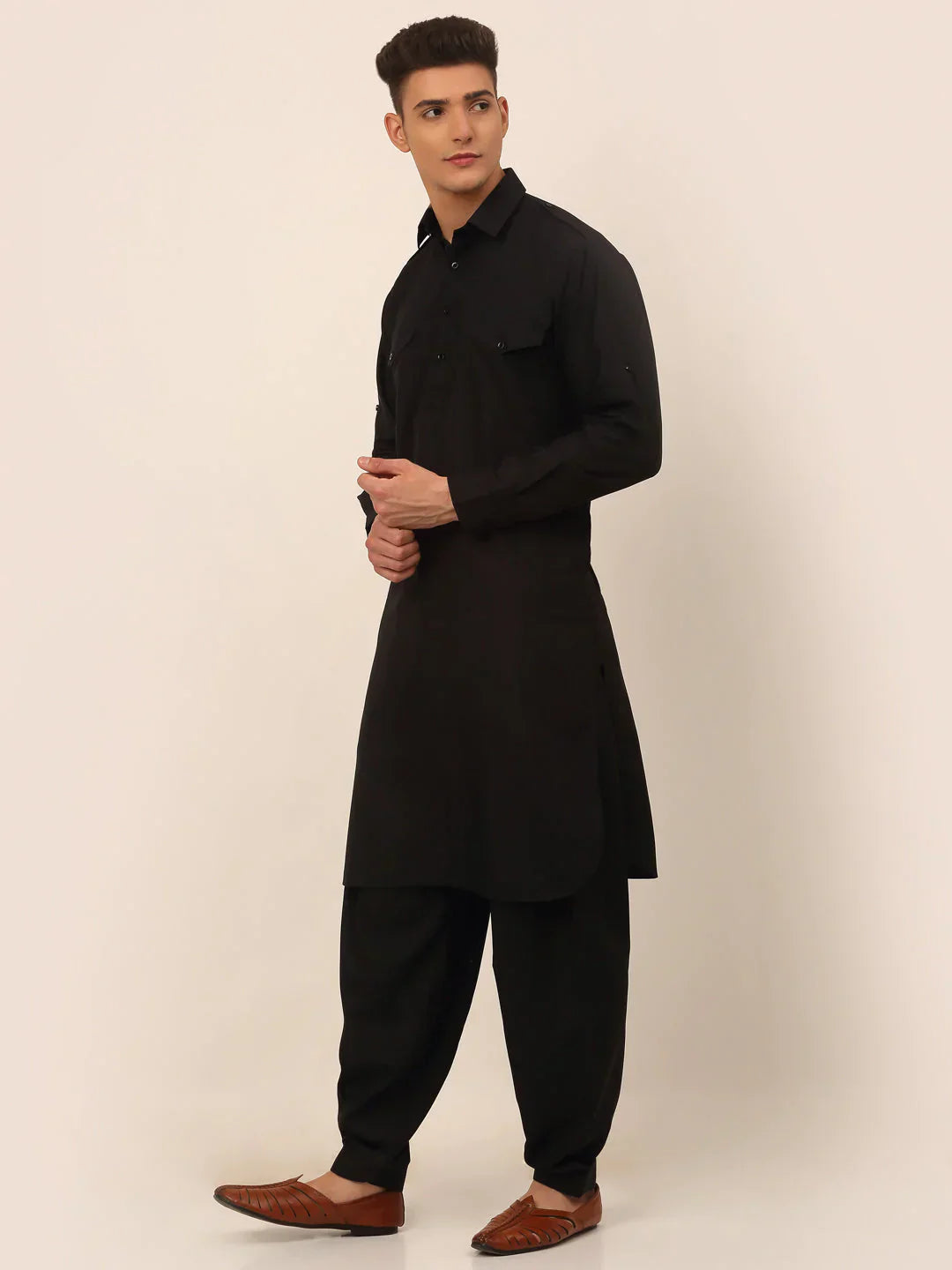 Jompers Men's Black Cotton Solid Pathani Kurta with Salwar