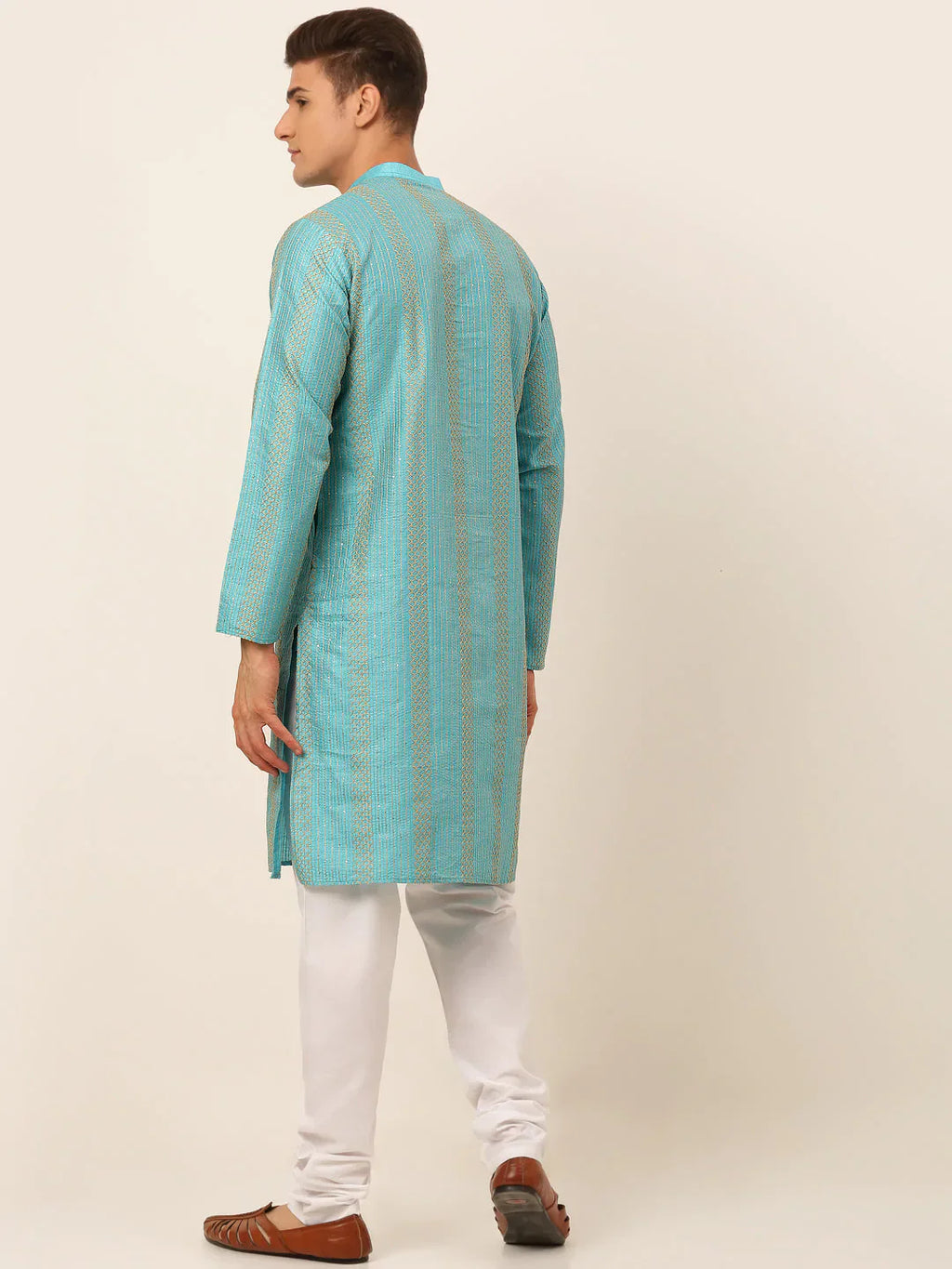 Jompers Men's Sky Blue Embroiderd Kurta Pajama