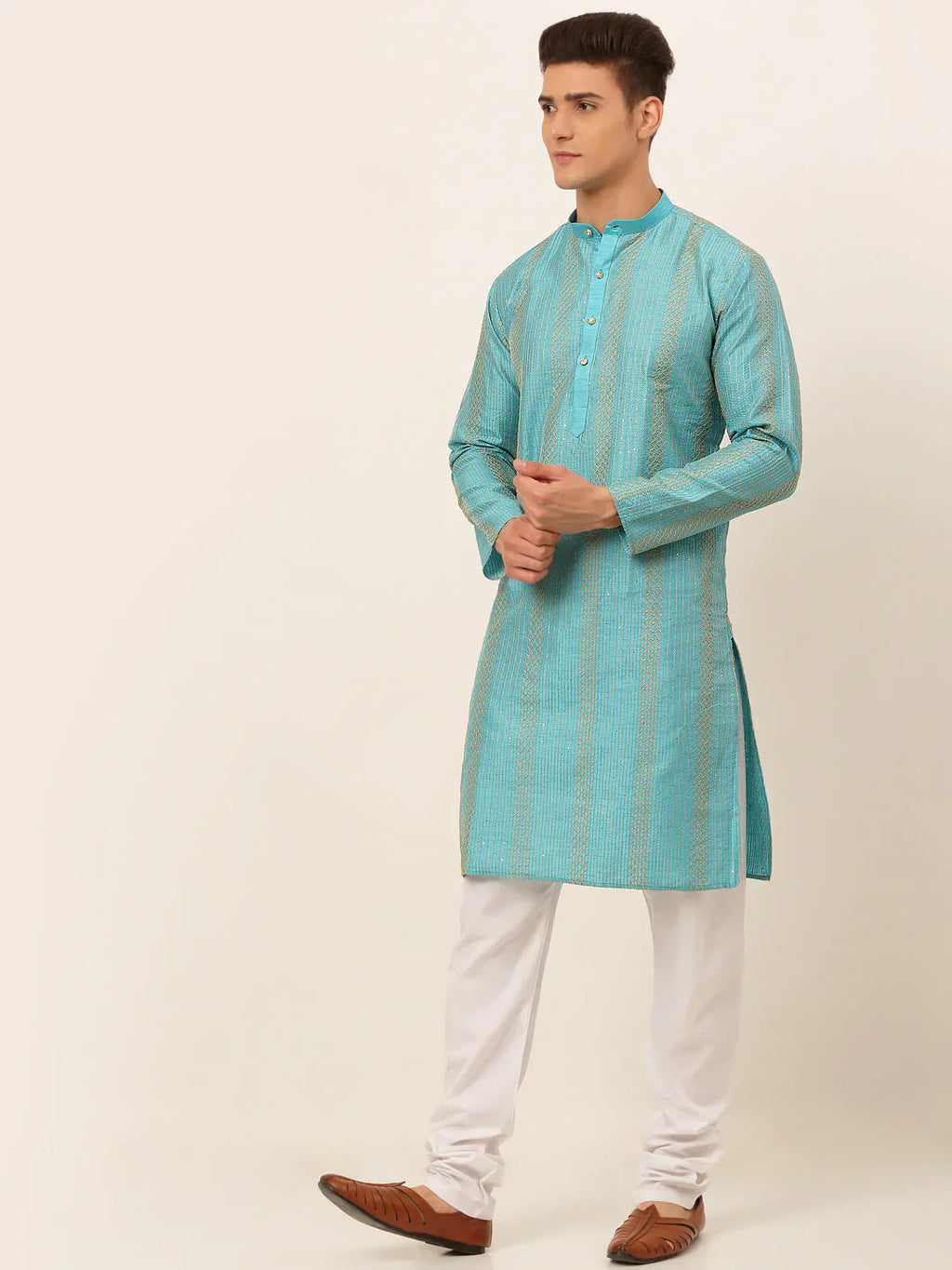 Jompers Men's Sky Blue Embroiderd Kurta Pajama