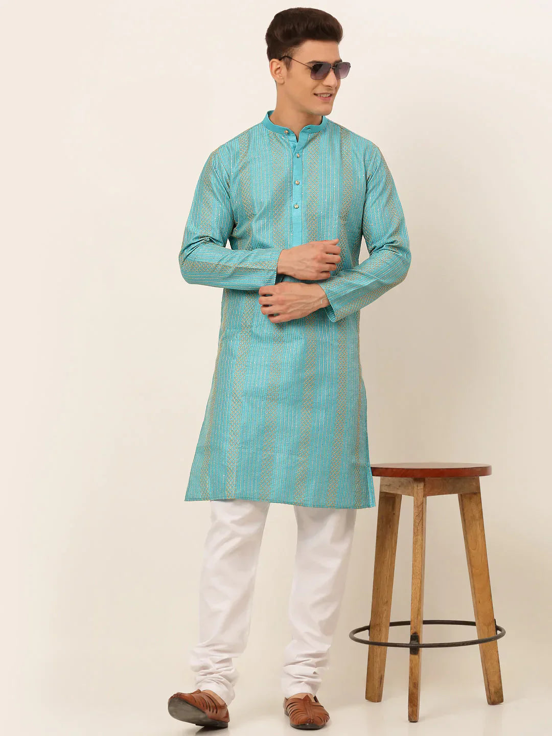 Jompers Men's Sky Blue Embroiderd Kurta Pajama