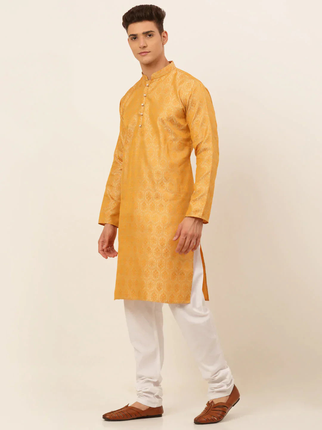 Jompers Men's Silver and Golden Woven Design Kurta Pajama