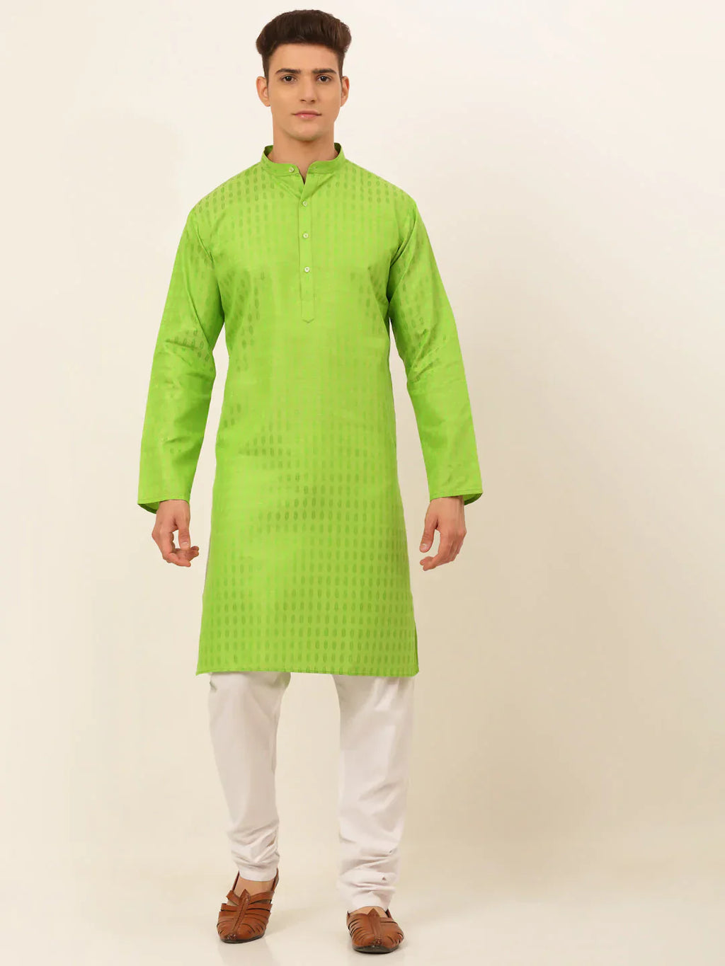 Jompers Men's Green Woven Design Kurta Pajama