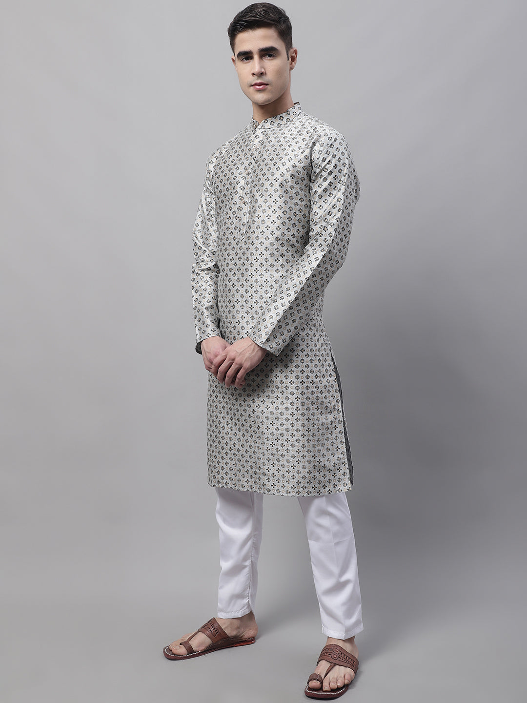 Jompers Men's Grey Printed Silk Blend Kurta Payjama
