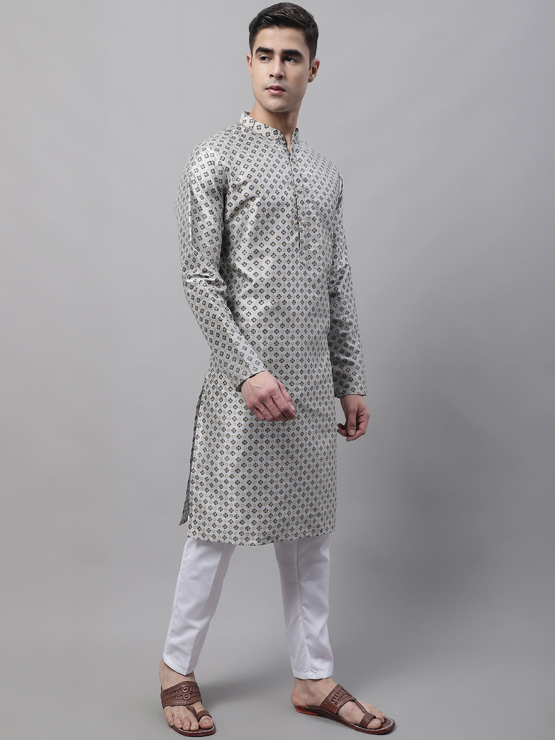 Jompers Men's Grey Printed Silk Blend Kurta Payjama
