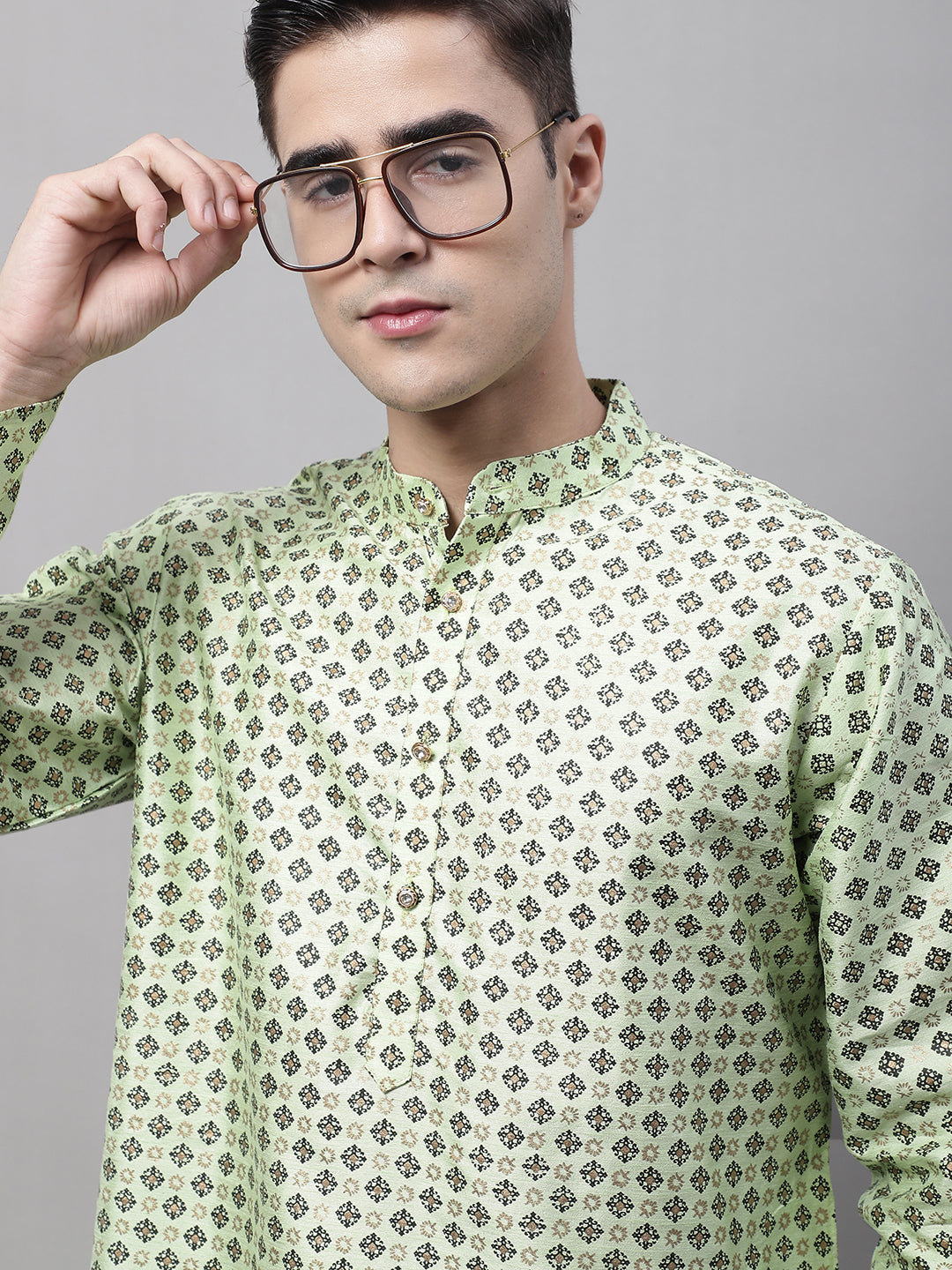 Jompers Men's Pista Green Printed Silk Blend Kurta Payjama
