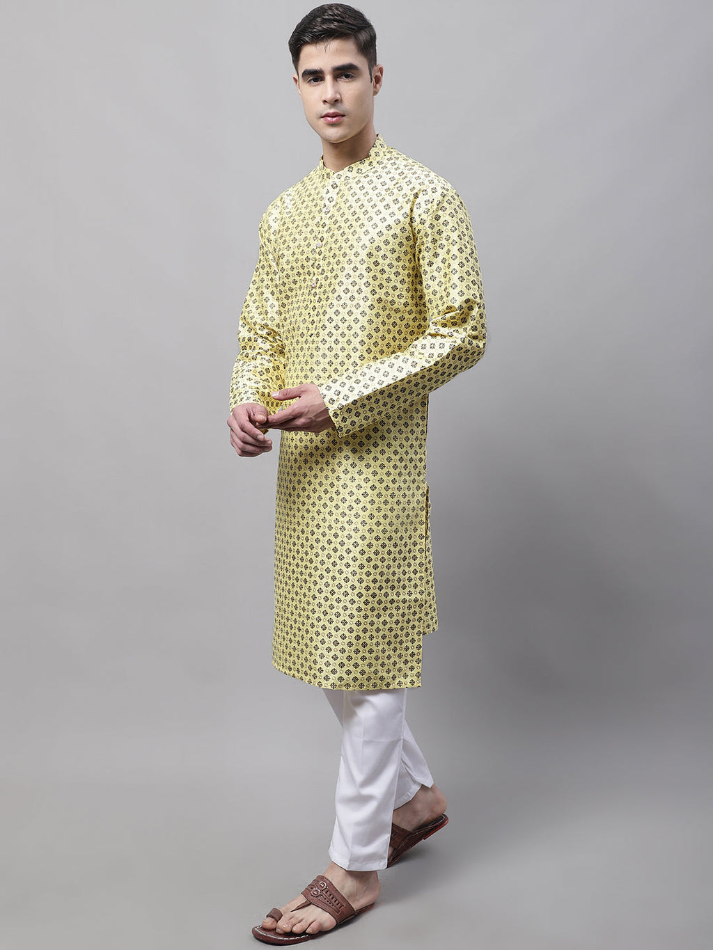 Jompers Men's Yellow Printed Silk Blend Kurta Payjama