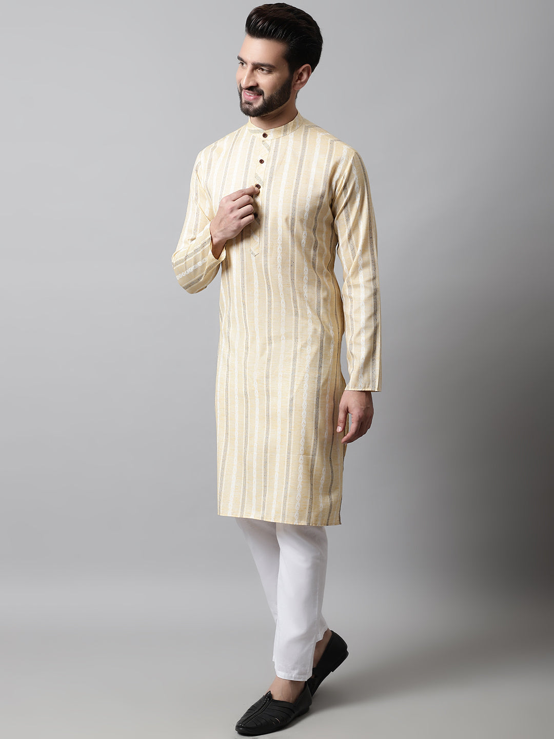 Jompers Men's Beige Geomatric Printed Kurta with Churidar