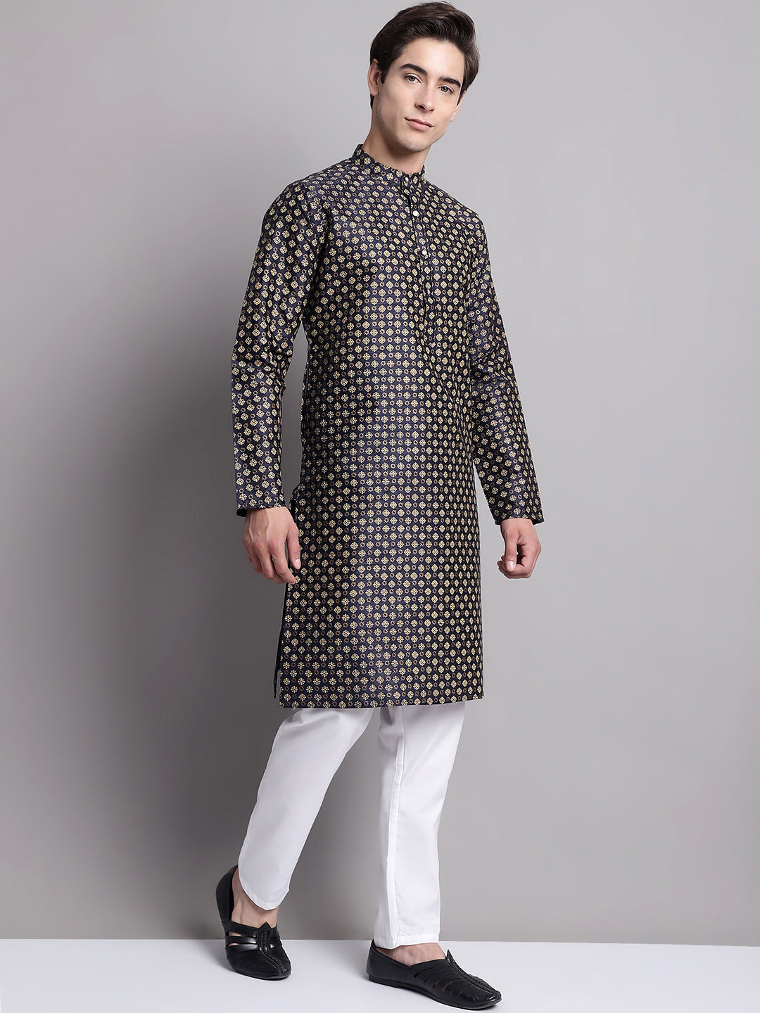 Jompers Men's Navy Blue Printed Silk Blend Kurta Payjama