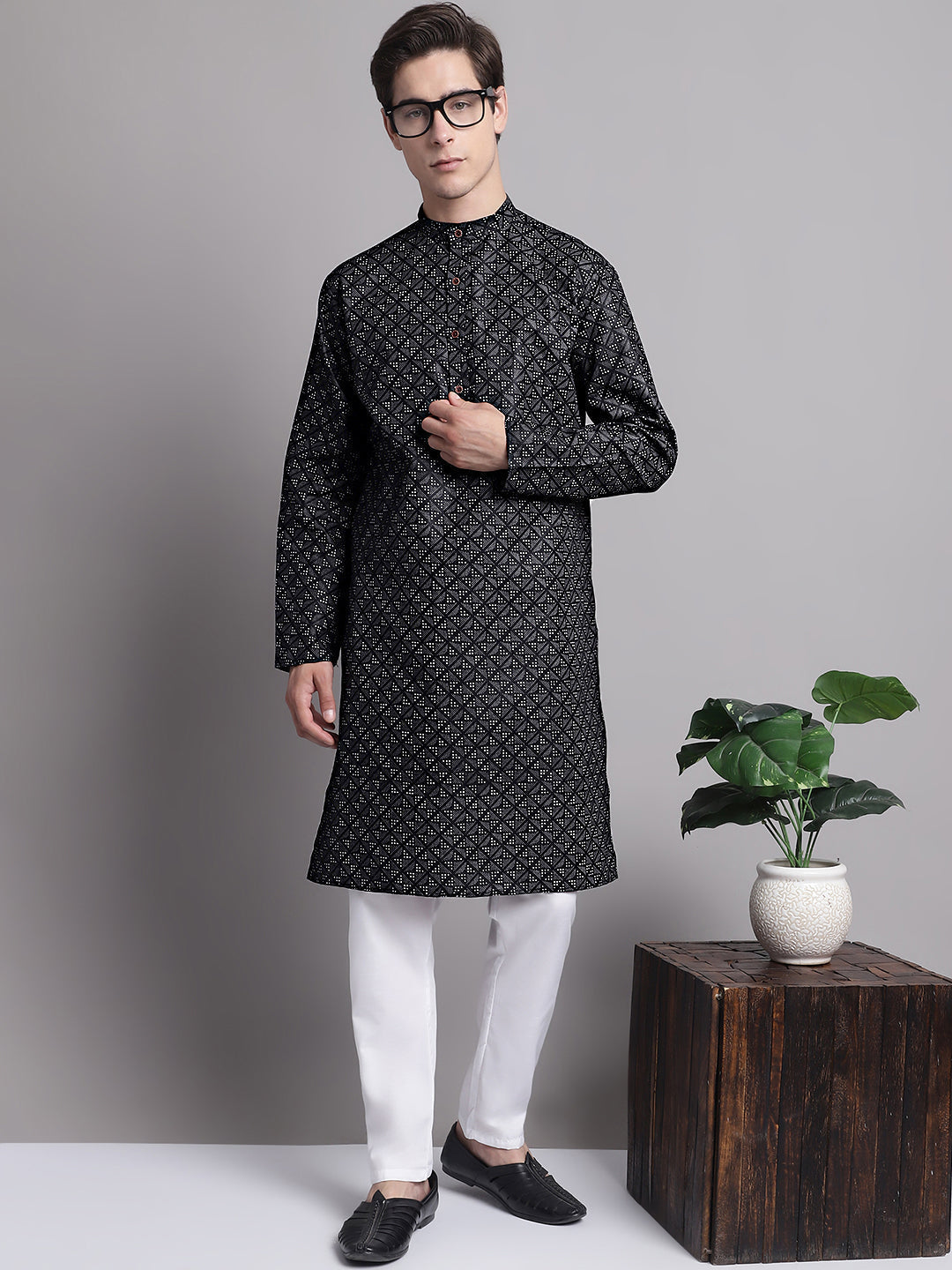 Jompers Men's Black Printed Pure Cotton Kurta Payjama Set