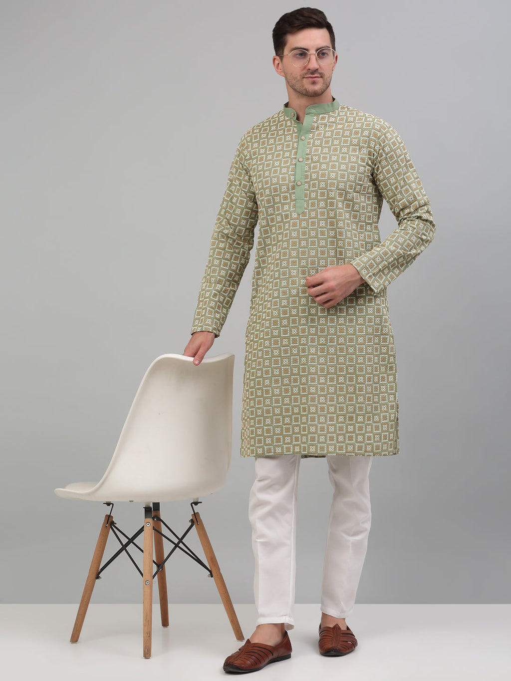 Jompers Men's Green Embroidered Kurta with Pyjama