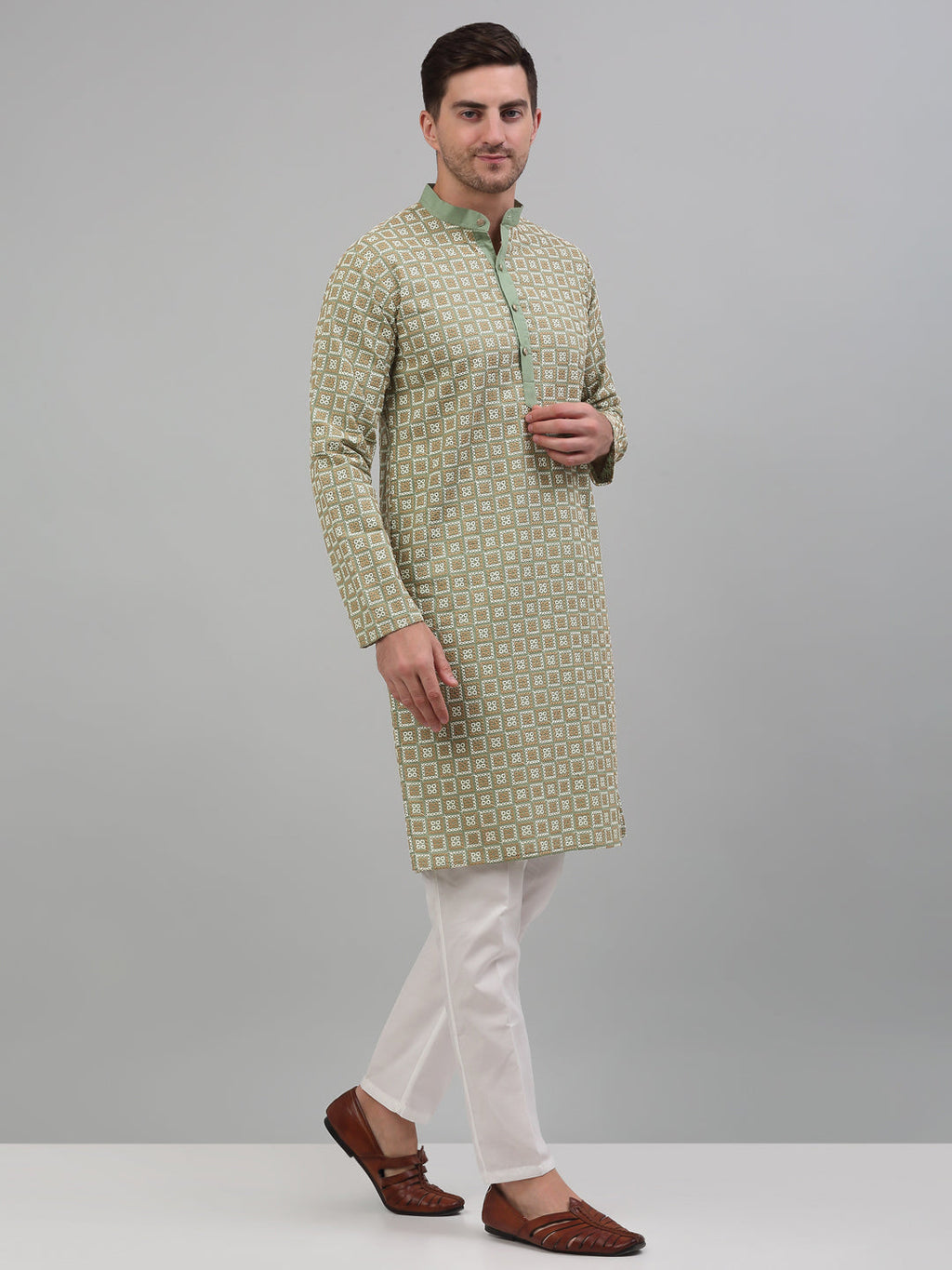 Jompers Men's Green Embroidered Kurta with Pyjama