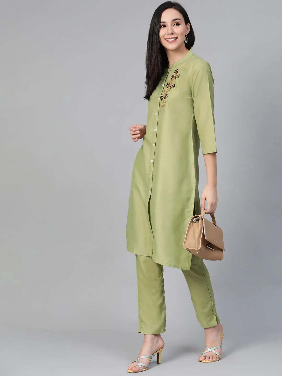 Jompers Women's Green Embroidered Detail Kurta with Trousers