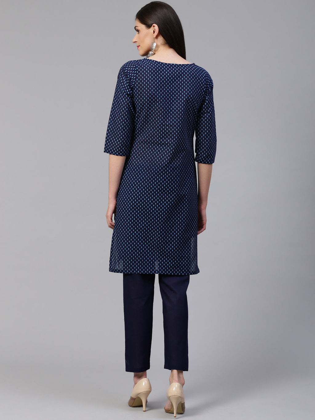 Jompers Women Blue Printed Kurta with Trousers