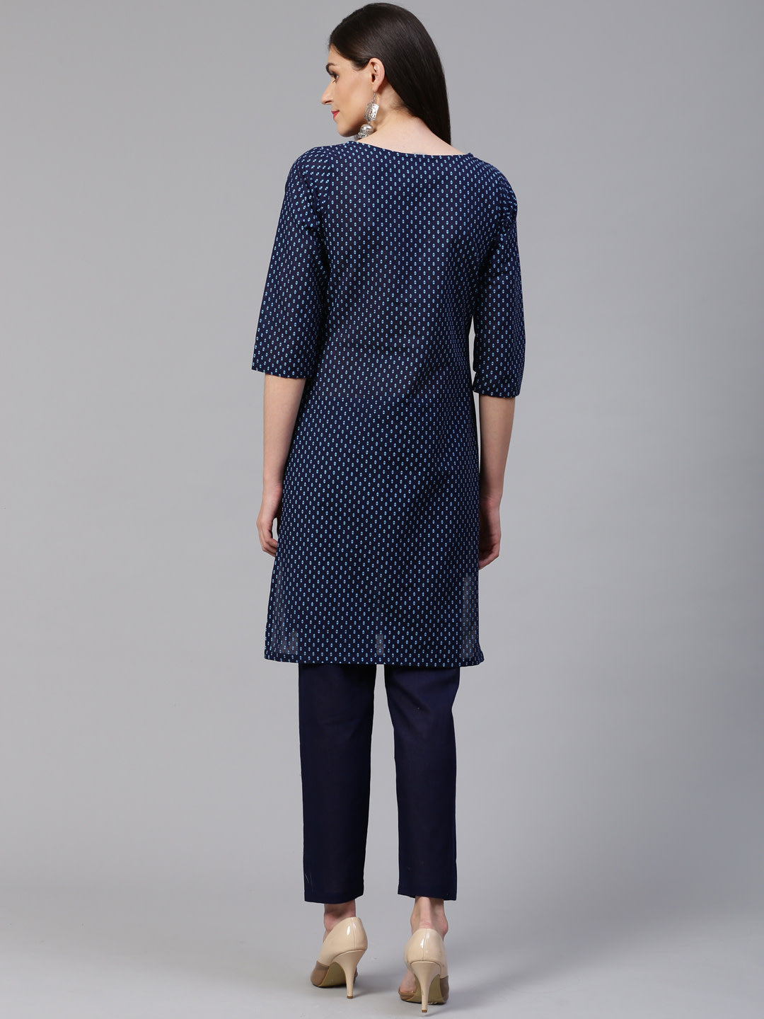 Jompers Women Blue Printed Kurta with Trousers