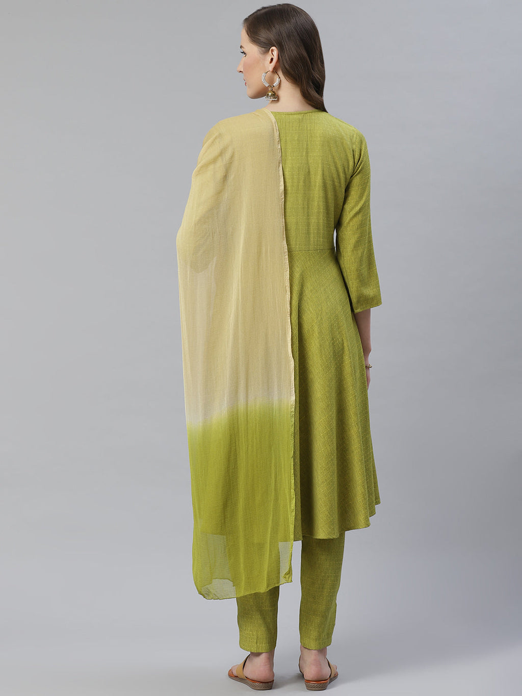 Jompers Women Green & Beige Self Design Kurta with Trousers & Dupatta