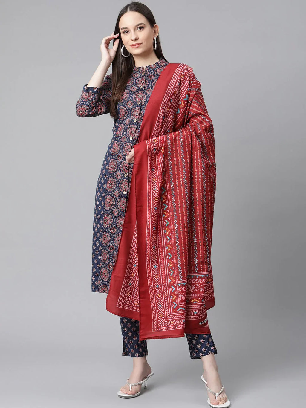 Jompers Women's Blue & Maroon Printed Regular Pure Cotton Kurta with Trousers & With Dupatta