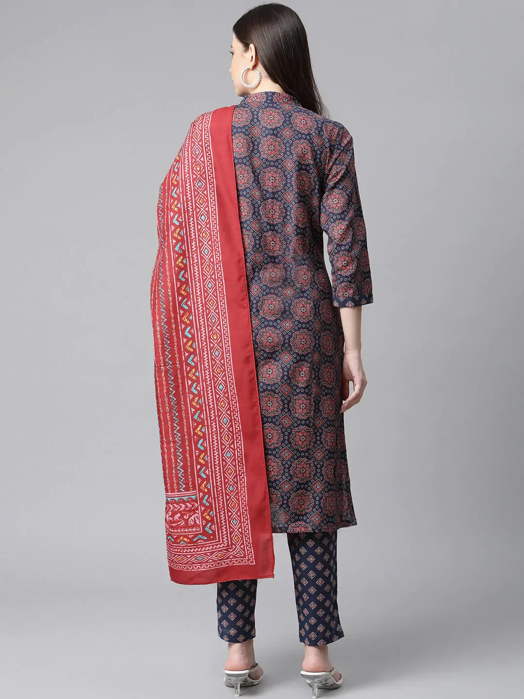 Jompers Women's Blue & Maroon Printed Regular Pure Cotton Kurta with Trousers & With Dupatta