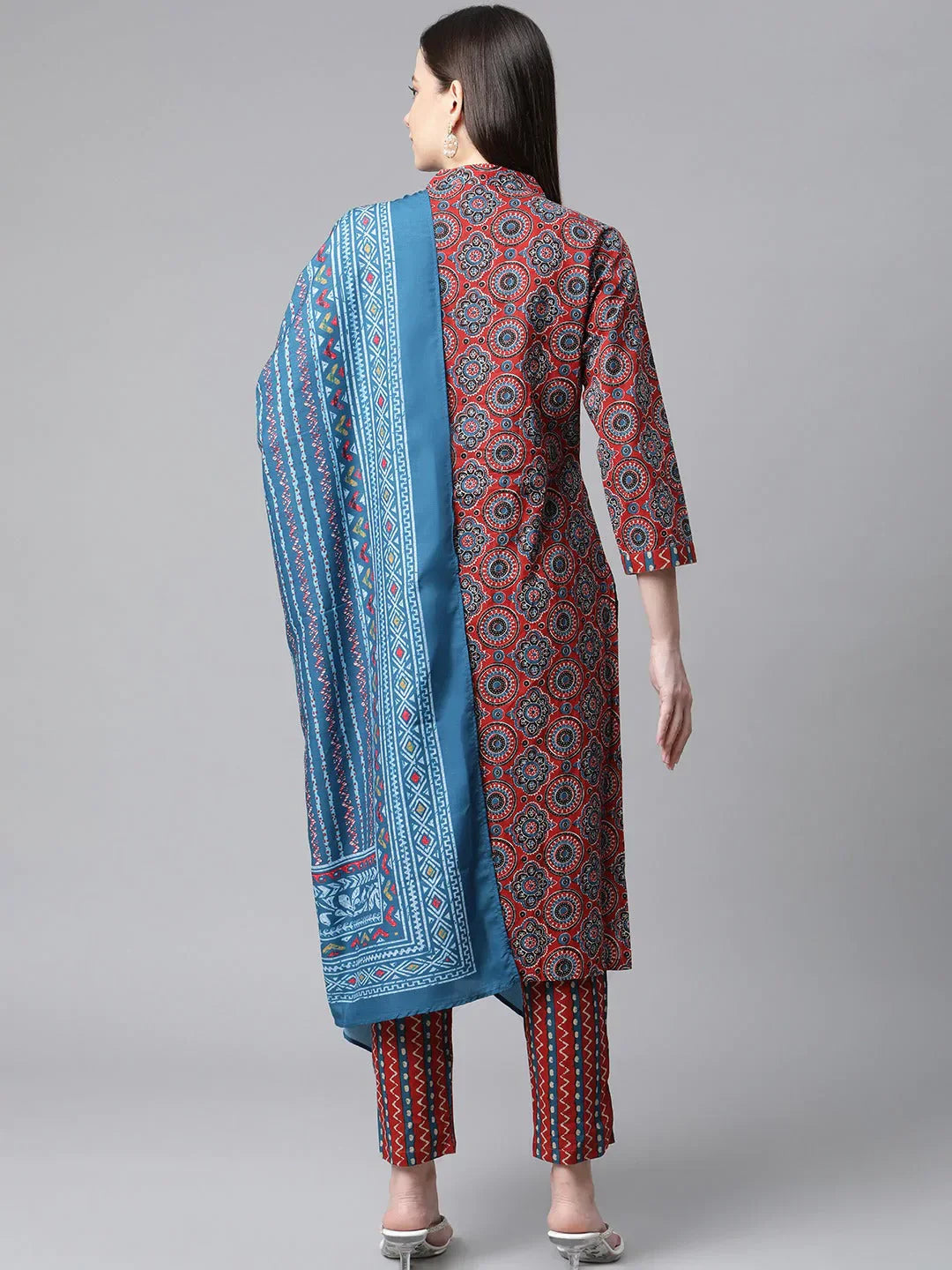 Jompers Women's Maroon & Blue Printed Regular Pure Cotton Kurta with Trousers & With Dupatta