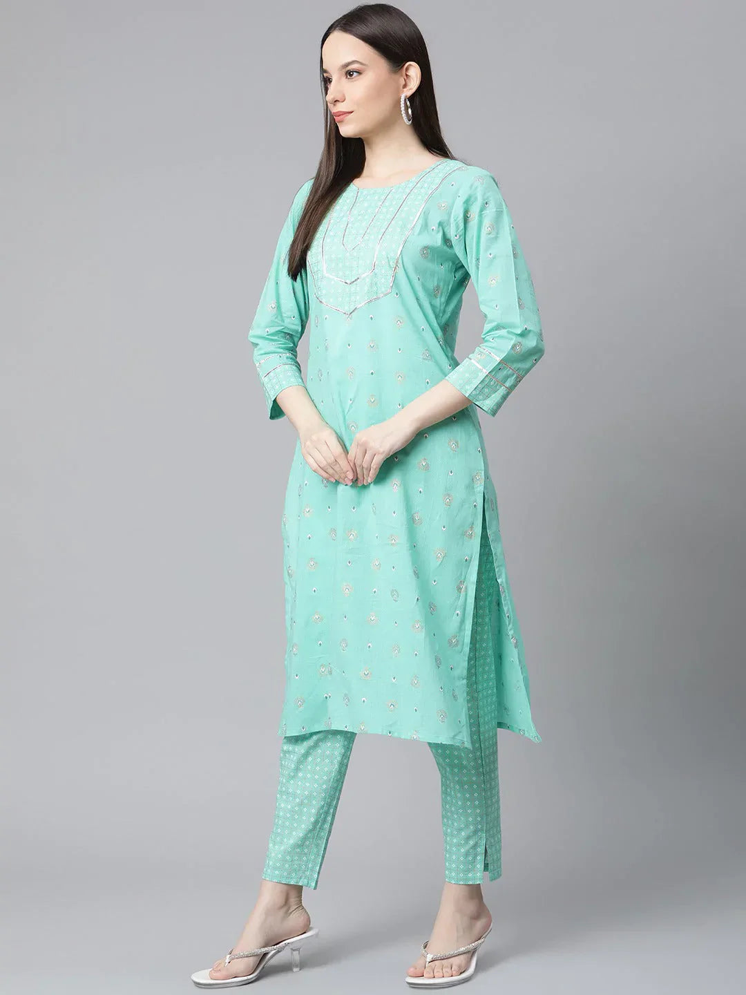 Jompers Women's Green Floral Printed Regular Pure Cotton Kurta with Trousers & With Dupatta