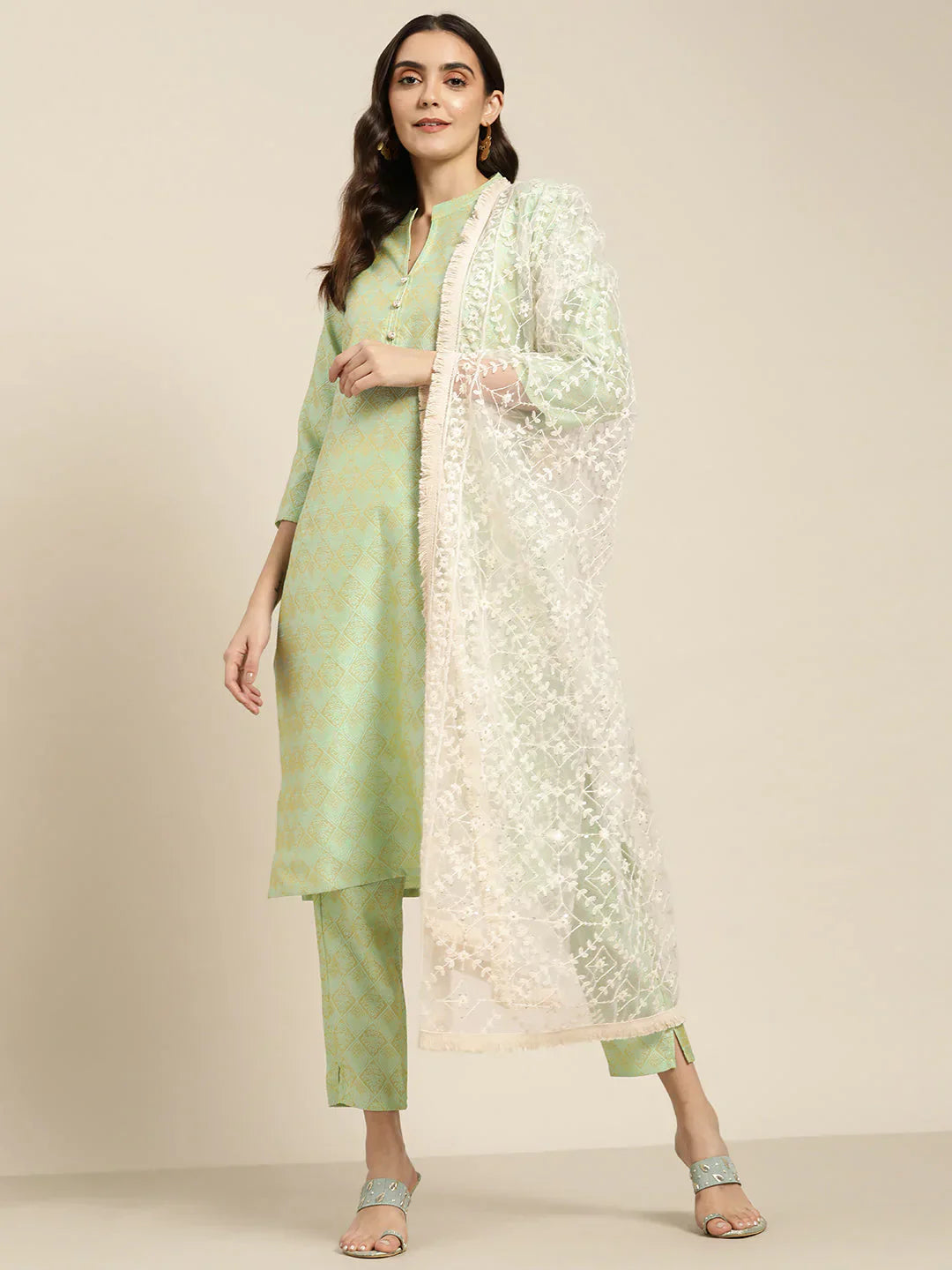 Jompers Women's Green Jacquard Woven Design Straight Kurta Trousers & Chikankari Dupatta