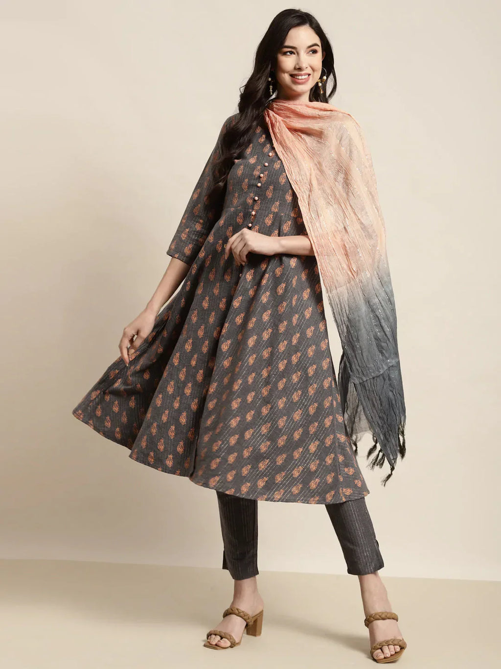 Jompers Women's Printed Kurta with Trousers & With Dupatta - Grey
