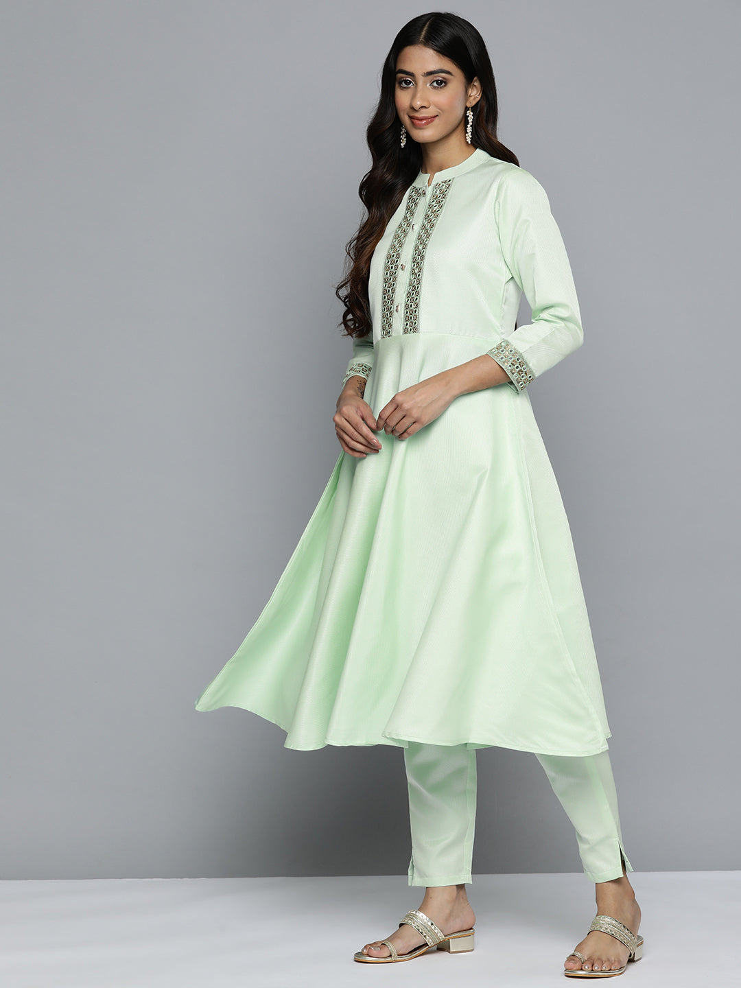 Jompers Women's Embroidered Mirror Work Kurta With Trousers & Dupatta - Green