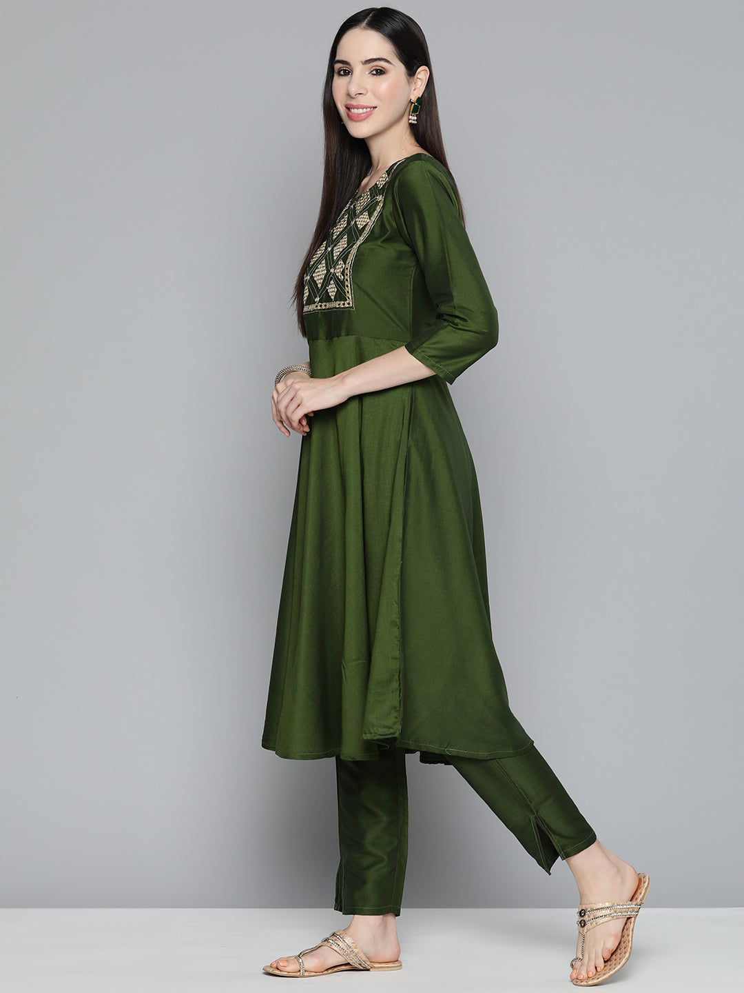 Jompers Women's Olive Green Floral Embroidered Mirror Work Kurta with Trousers & With Dupatta