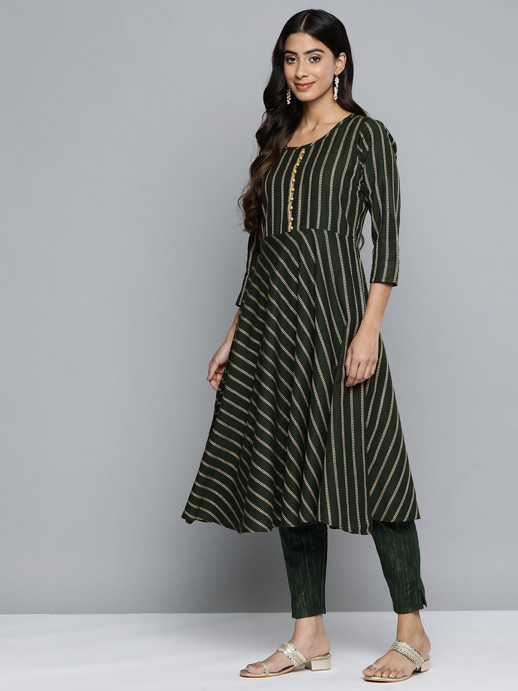 Jompers Women's Olive Green Embroidered Regular Kurta with Trousers & With Dupatta