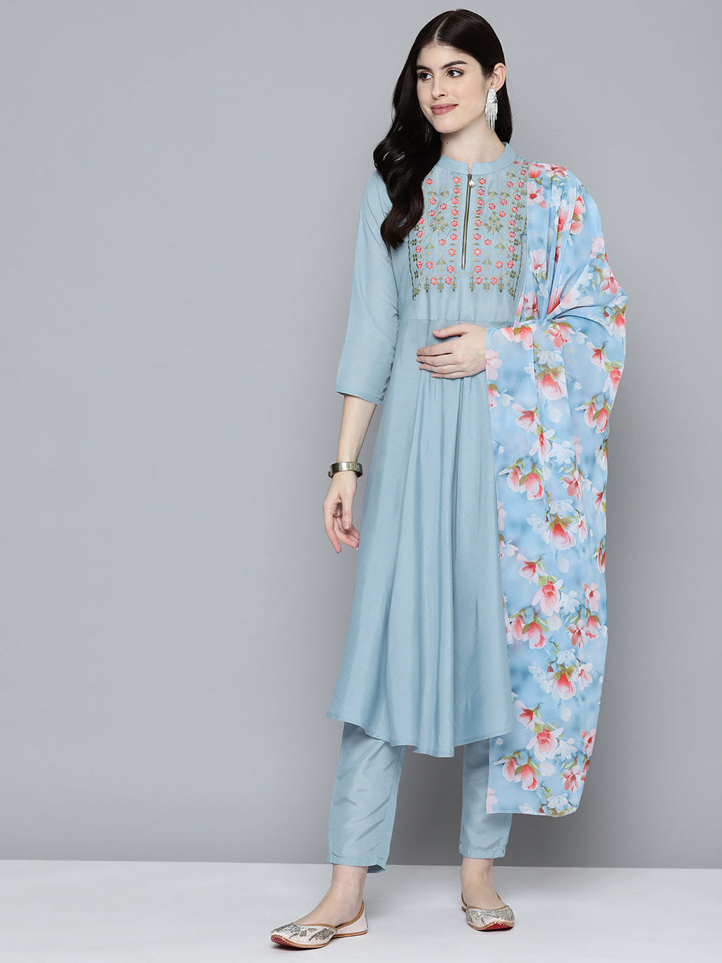 Jompers Women's Embroidered Thread Work Kurta & Trousers With Dupatta - Grey